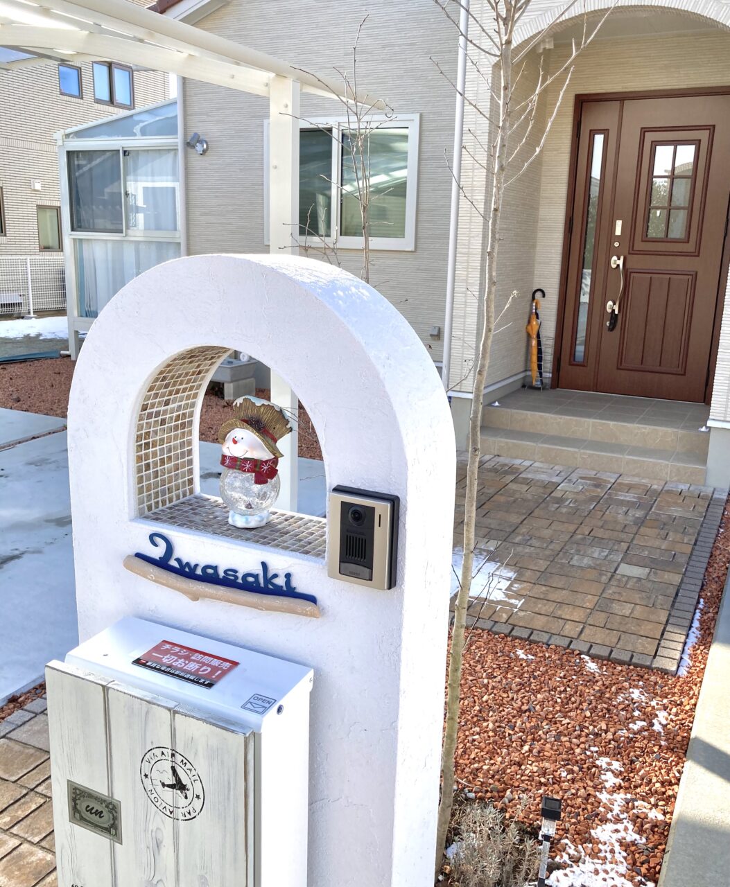 佐久市 I様邸 かわいい門柱と多機能なサンルーム デッキ 長野県上田市のエクステリア 外構工事専門店nine Arcs